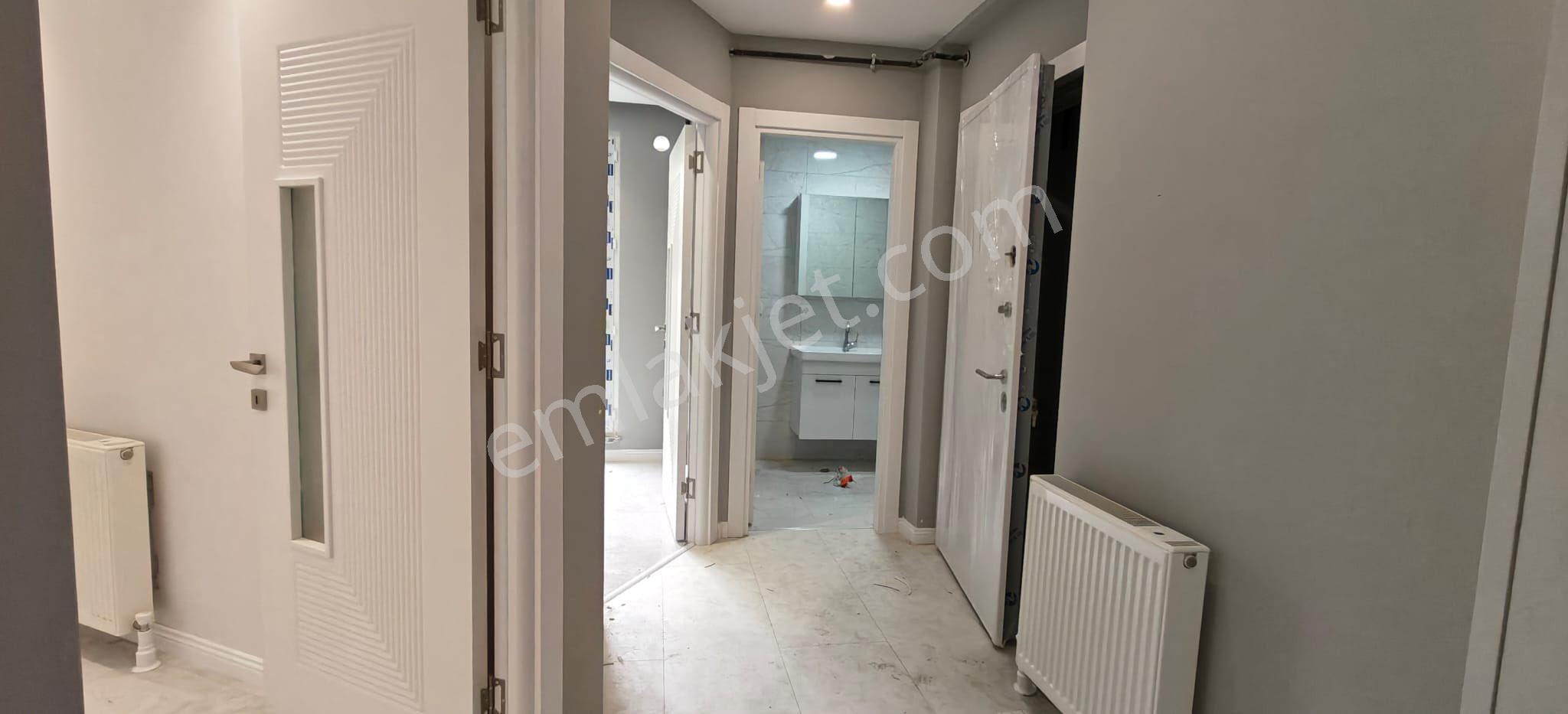 Metrobüse 5 Dakika 1+1 Sıfır 65m2 Kiralık Düz Giriş Bahçeli Daire - Görsel 4