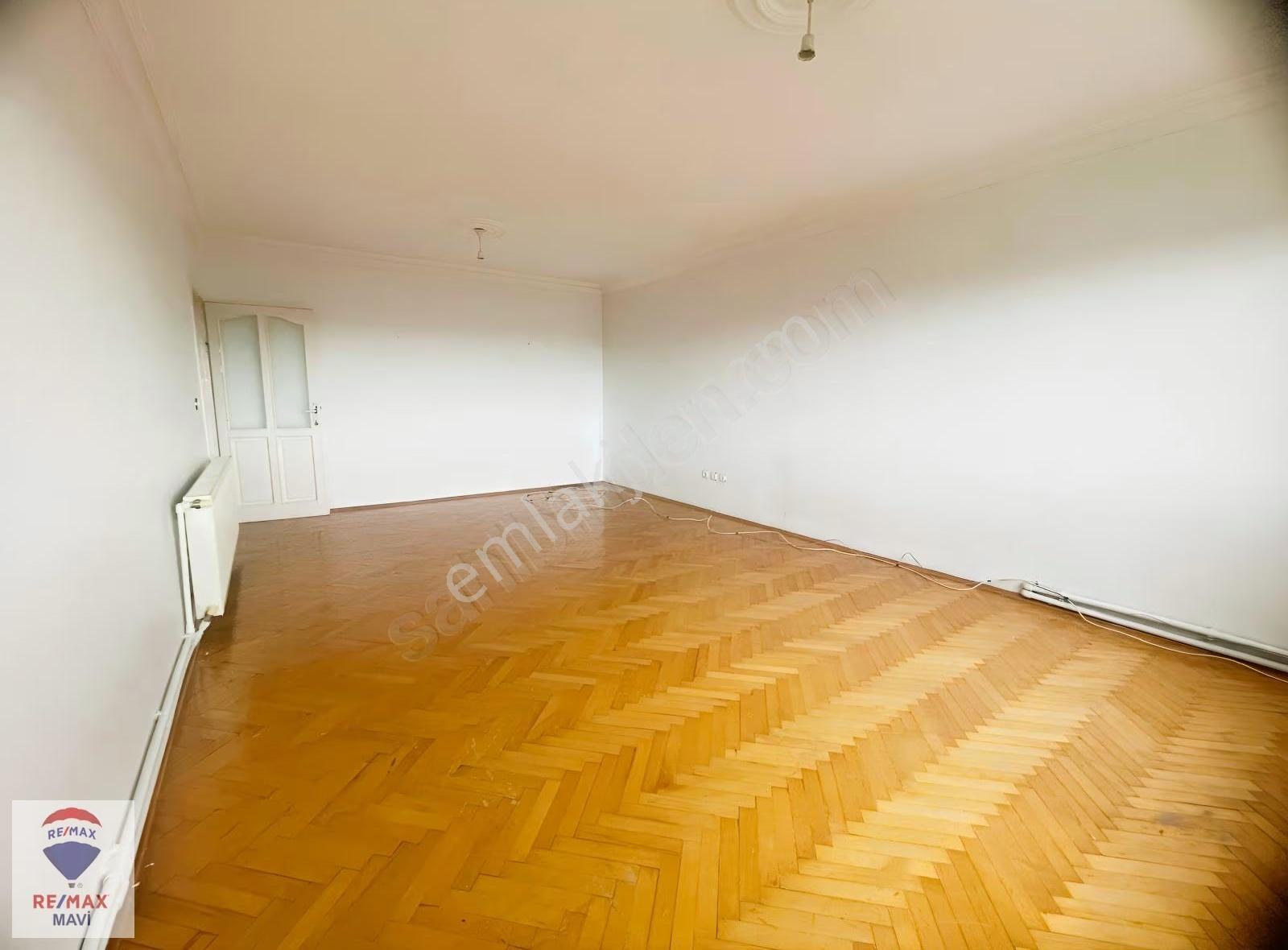 Remax Mavi Mert Can Doğanay'dan Adapazarı'nda Kiralık 3+1 Daire - Görsel 13