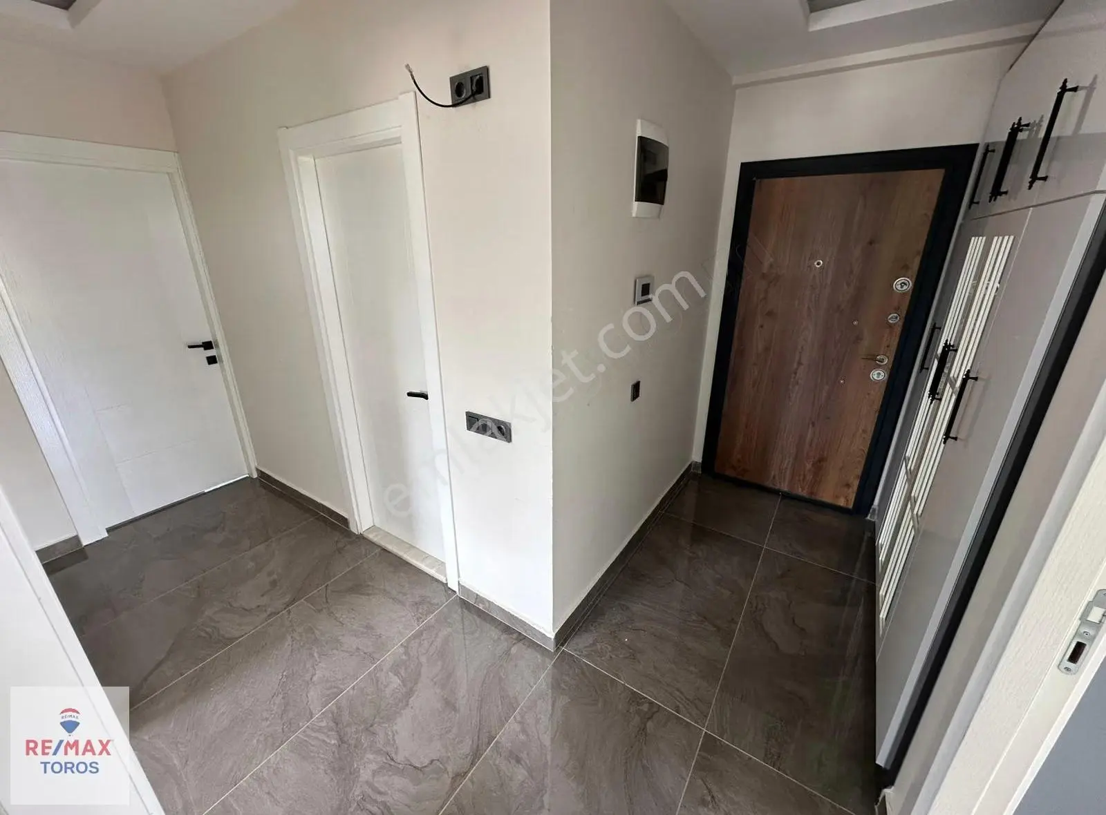 Remax Toros'tan Kuyuluk Çankaya Mh'de Kiralık Geniş 2+1 - Görsel 24