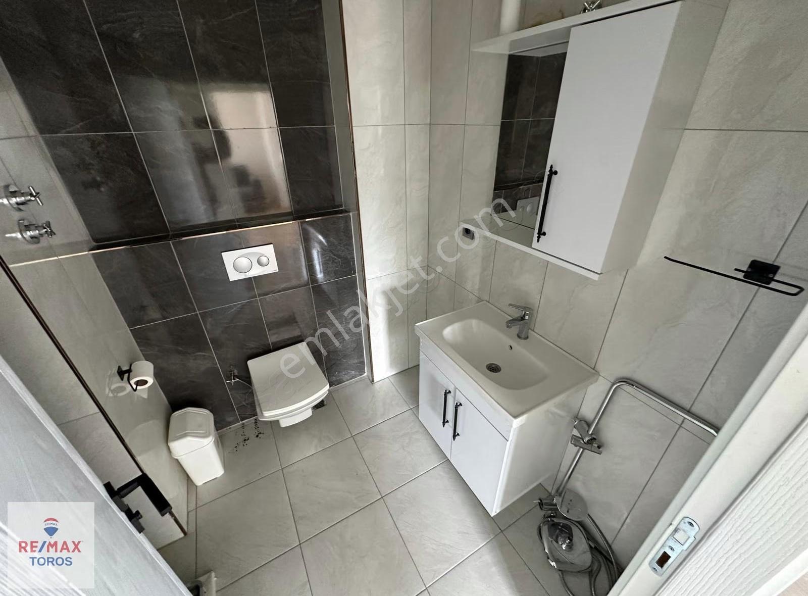 Remax Toros'tan Kuyuluk Çankaya Mh'de Kiralık Geniş 2+1 - Görsel 22