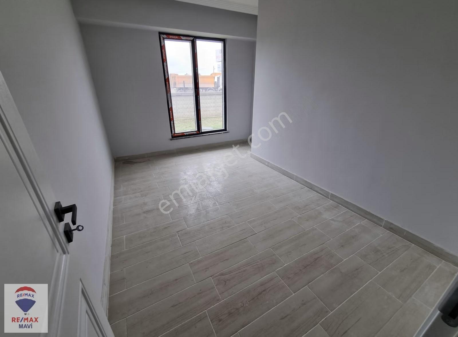 Havuzlu Sitede Müstakil Bahçeli Sıfır 2+1 - Görsel 14