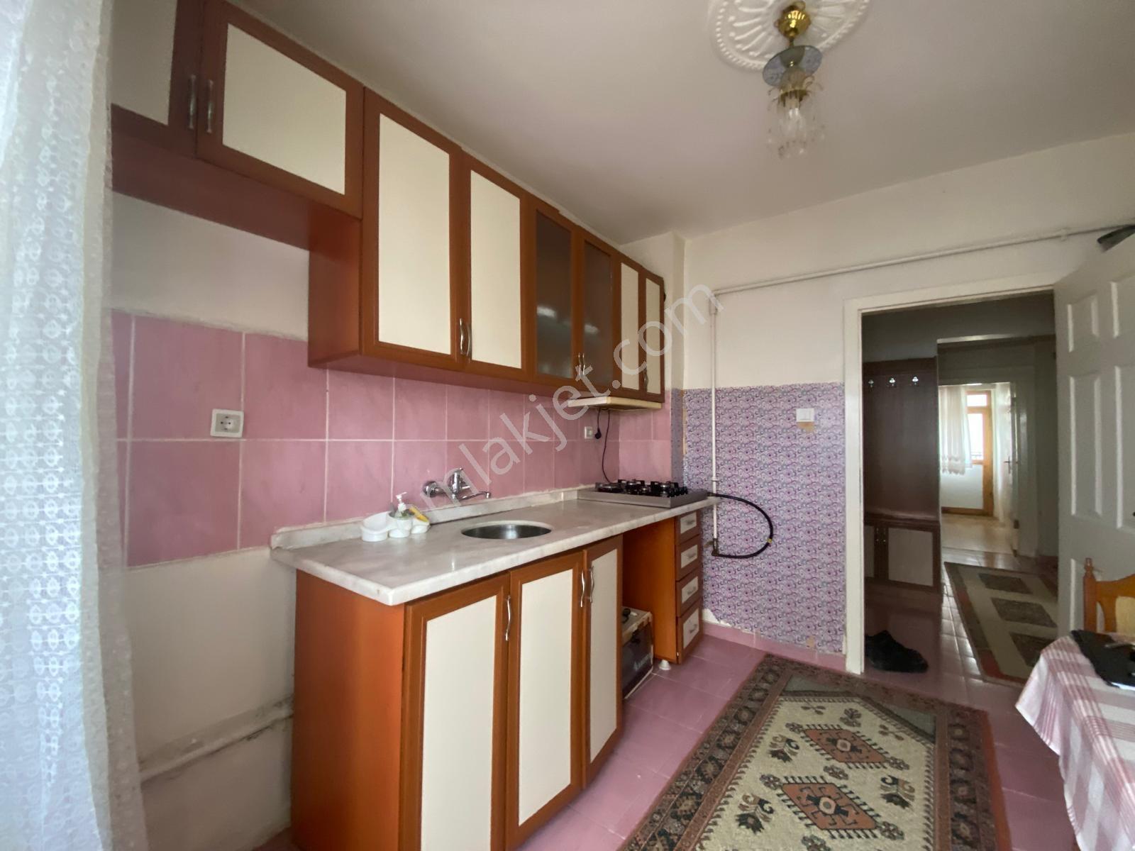 Koza'dan Plevne Mah. Ara Katta Bağımsız Üç Cepheli Kiralık Daire - Görsel 14
