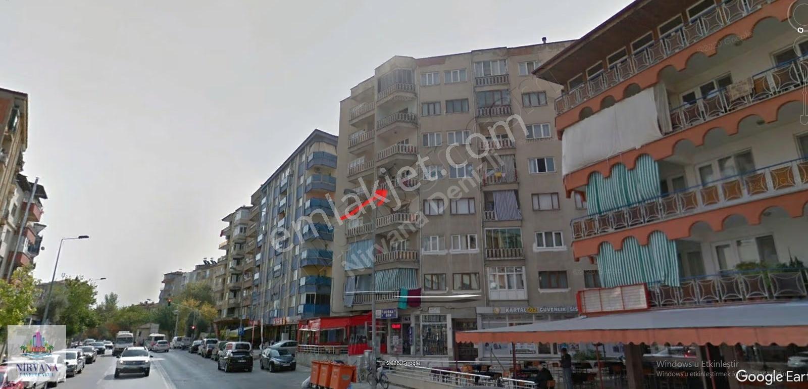 Karaman Mahallesinde Ful Eşyalı Daire