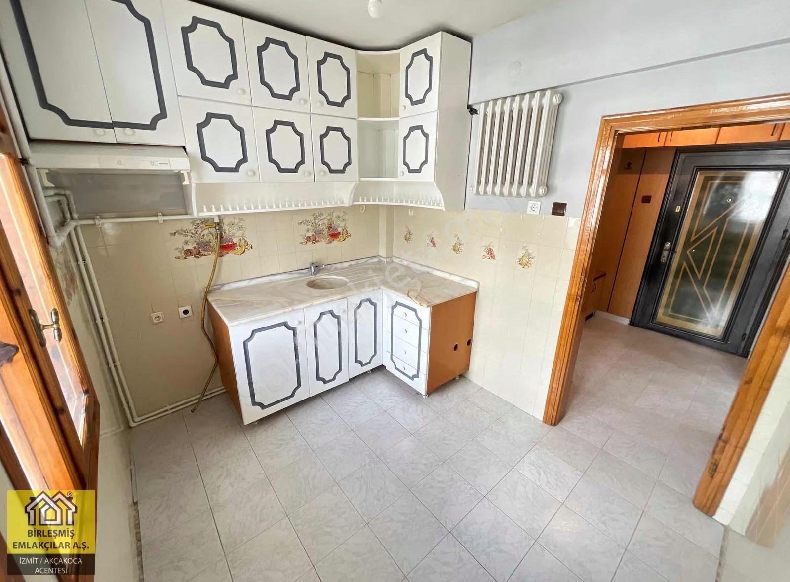 42 Evler'de Ana Cadde Üzeri Geniş Ve Ferah 3+1 Kiralık Daire - Görsel 16