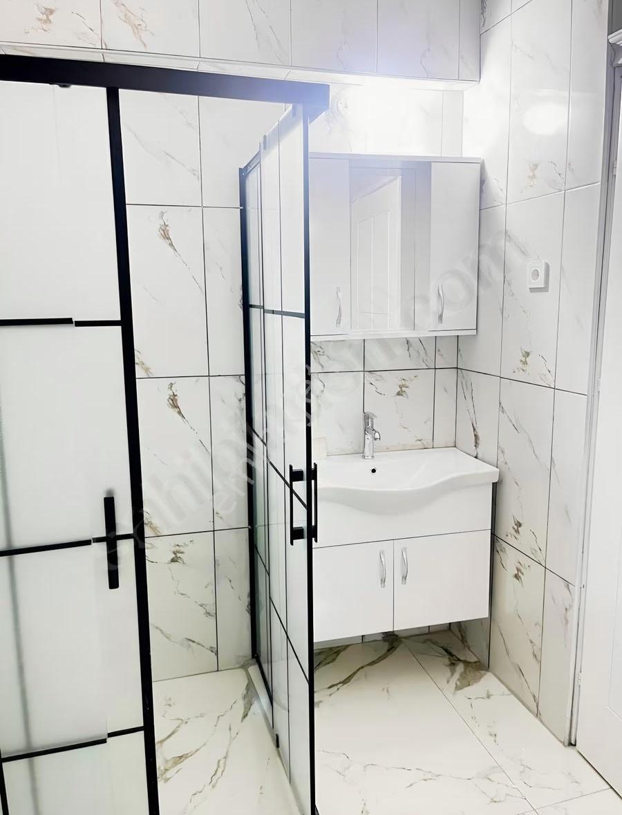 Karaçay Mahallesi'nde Müstakil Tadında, Yenilenmiş 2+1 Kiralık D - Görsel 15
