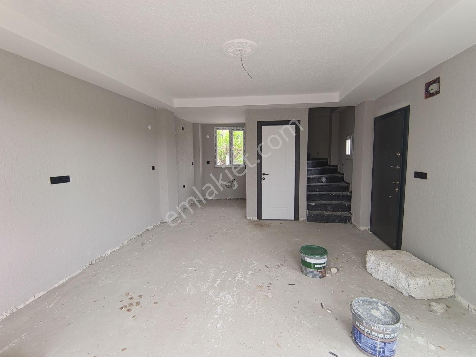 Yeniçiftlikte 200 M2 Net Arsa İçerisinde İskanlı 3+1 Sıfır Villa - Görsel 15