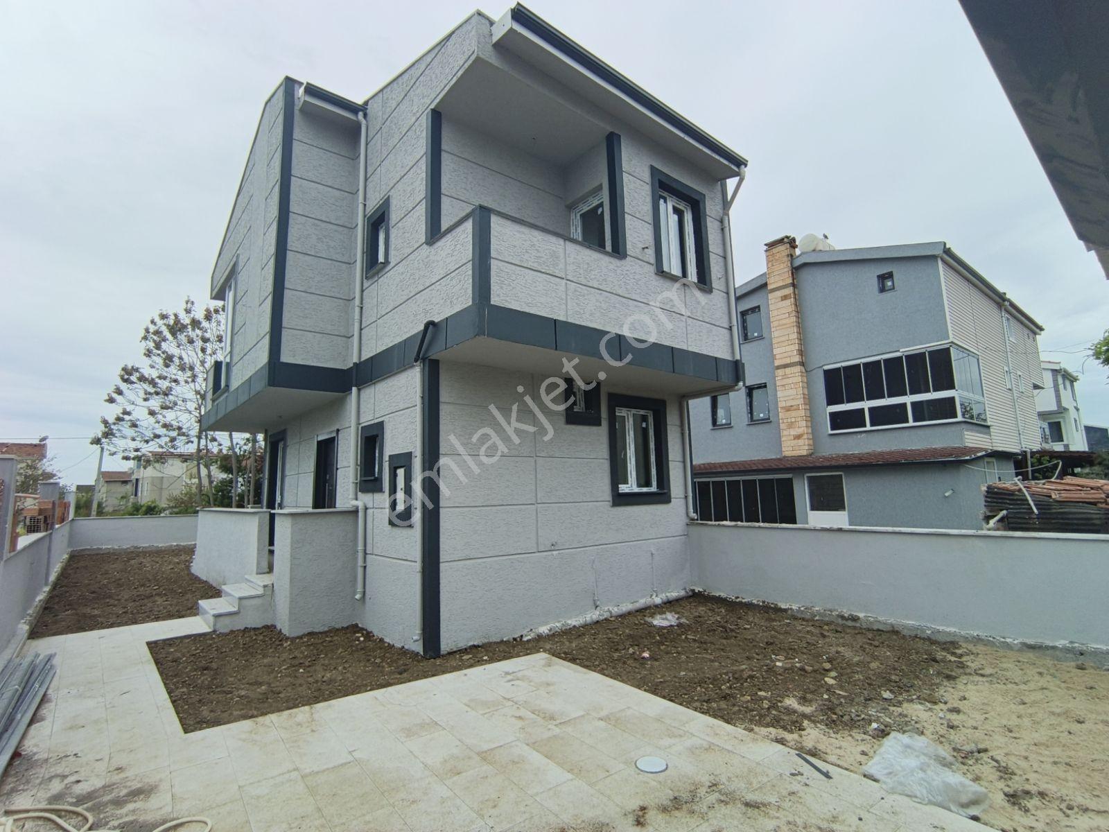 Yeniçiftlikte 200 M2 Net Arsa İçerisinde İskanlı 3+1 Sıfır Villa - Görsel 4