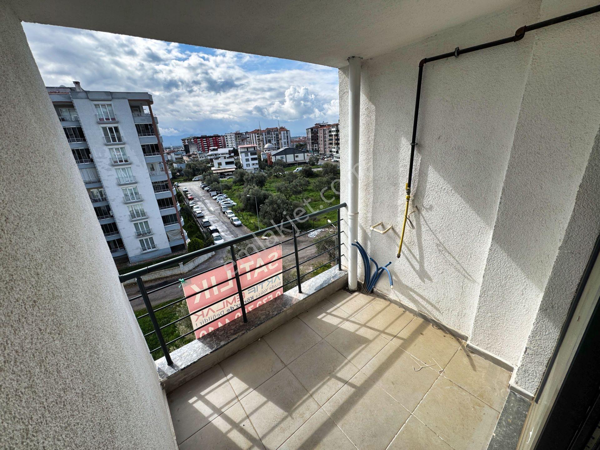 🛑🛑yetkisi Aktif'ten Kadıköy'de Satılık Önü Açık Merkezi Konumda Arakat1+1 Daire - Görsel 3