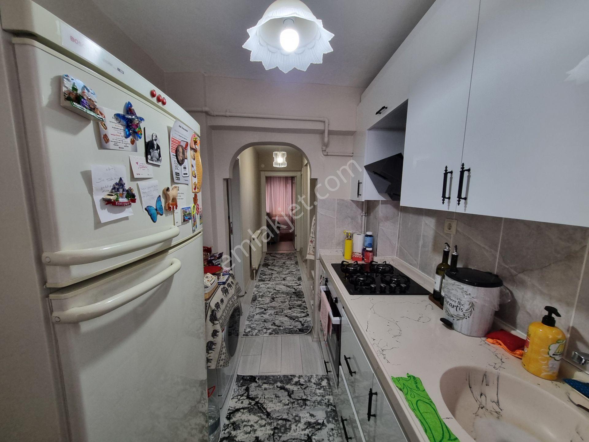 Lüks Yapılı - Giyinme Odalı - 2+1 - Temiz Eşyalı Kiralık Daire.. - Görsel 5
