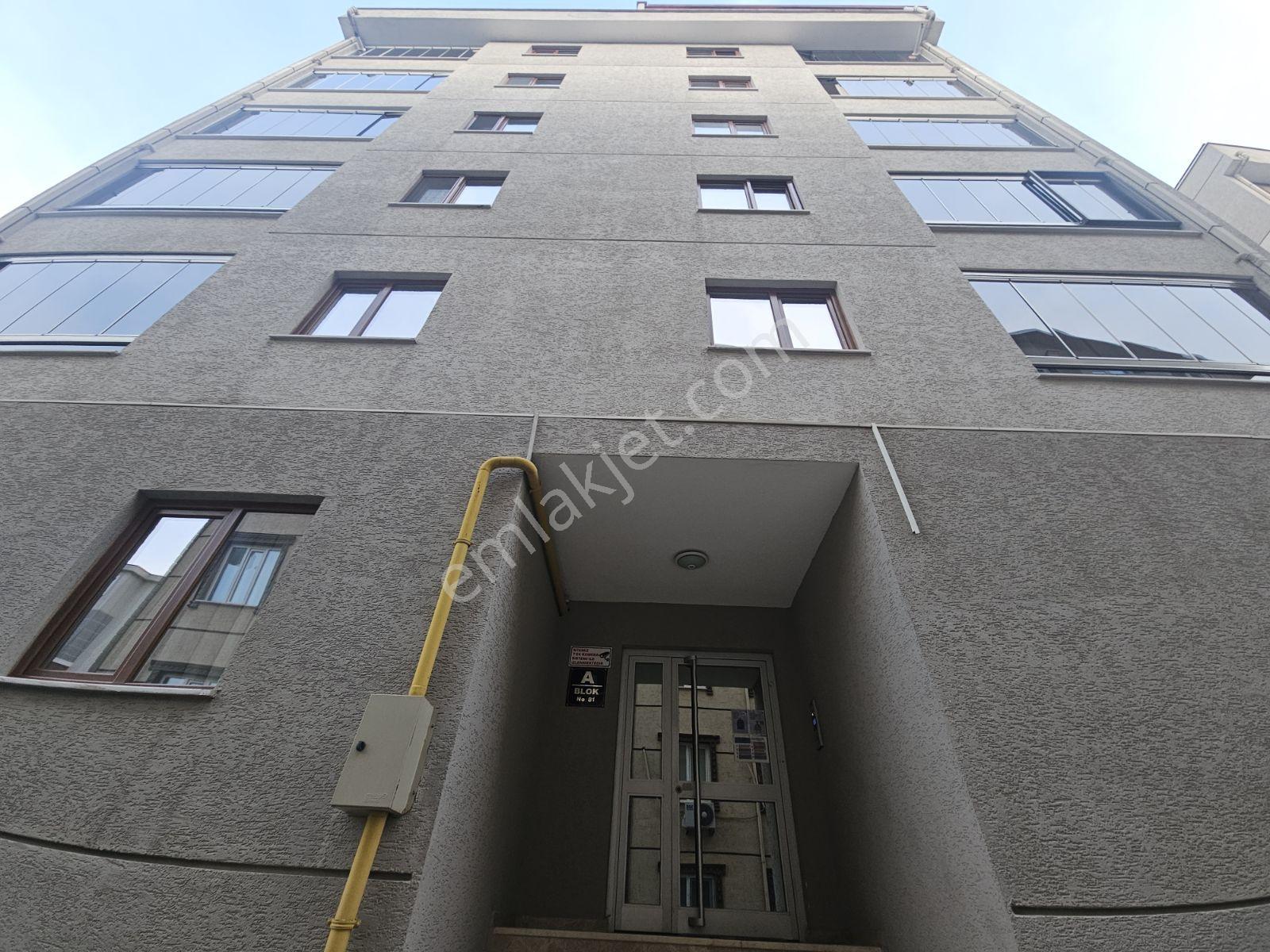 Kayalardan 3+1 Caddeüstü Manzaralı 180 M2 Ekstralı Lüks Dubleks - Görsel 11