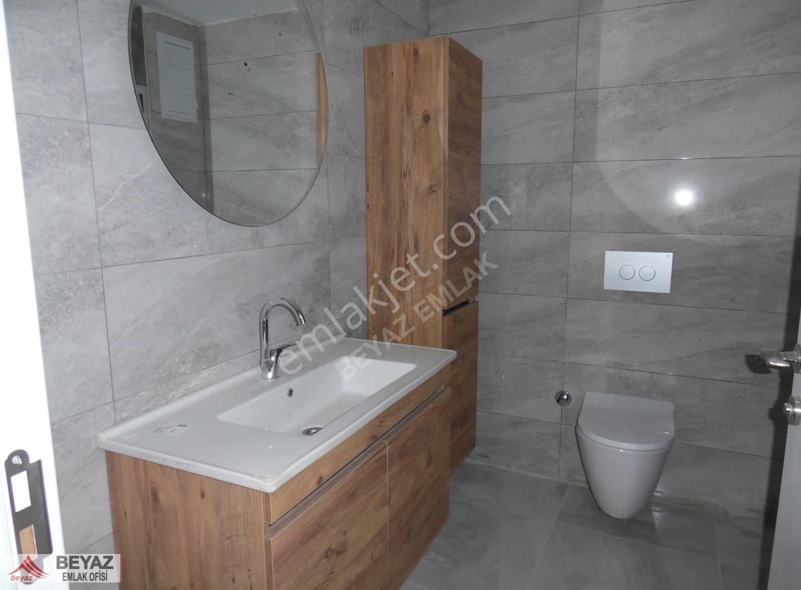 Beyaz Emlak'tan Şeyh Şamil Mah. Site İçi 3+1 Satılık Daire - Görsel 3