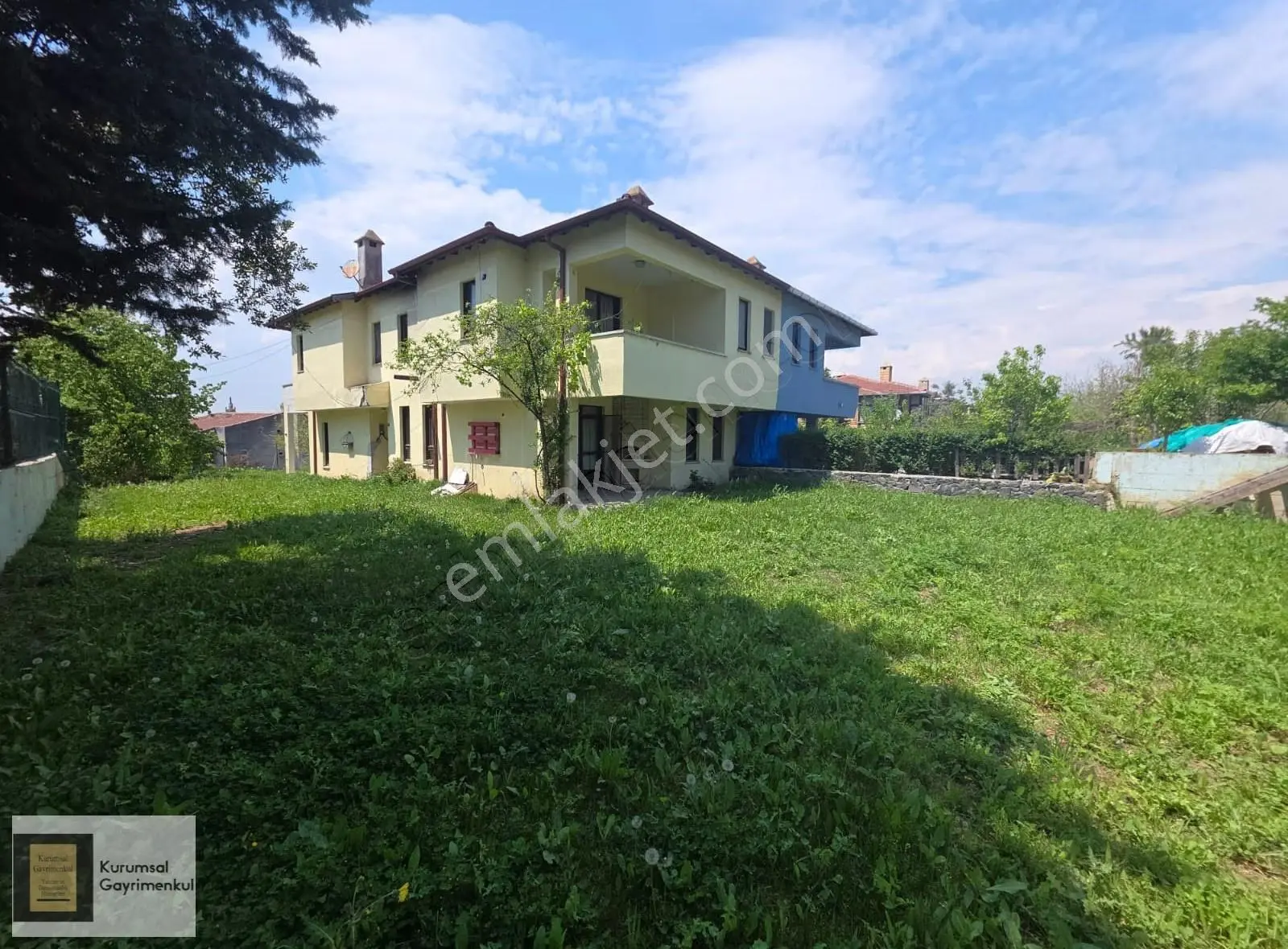 Silivri Mimarsinan Mahallesinde 4+2 Satılık Kat Mülkiyetli Villa