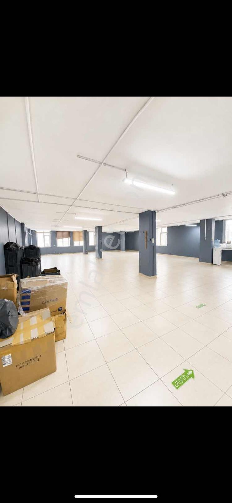 Sanayide 290 M2 Hazır Ofisli Calaskal Kapılı 2.kat İş Yeri