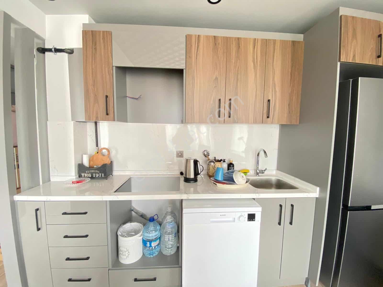 Alaçatıdan İncekte Ara Katta Eşyalı Kiralık 2+1 - Görsel 8
