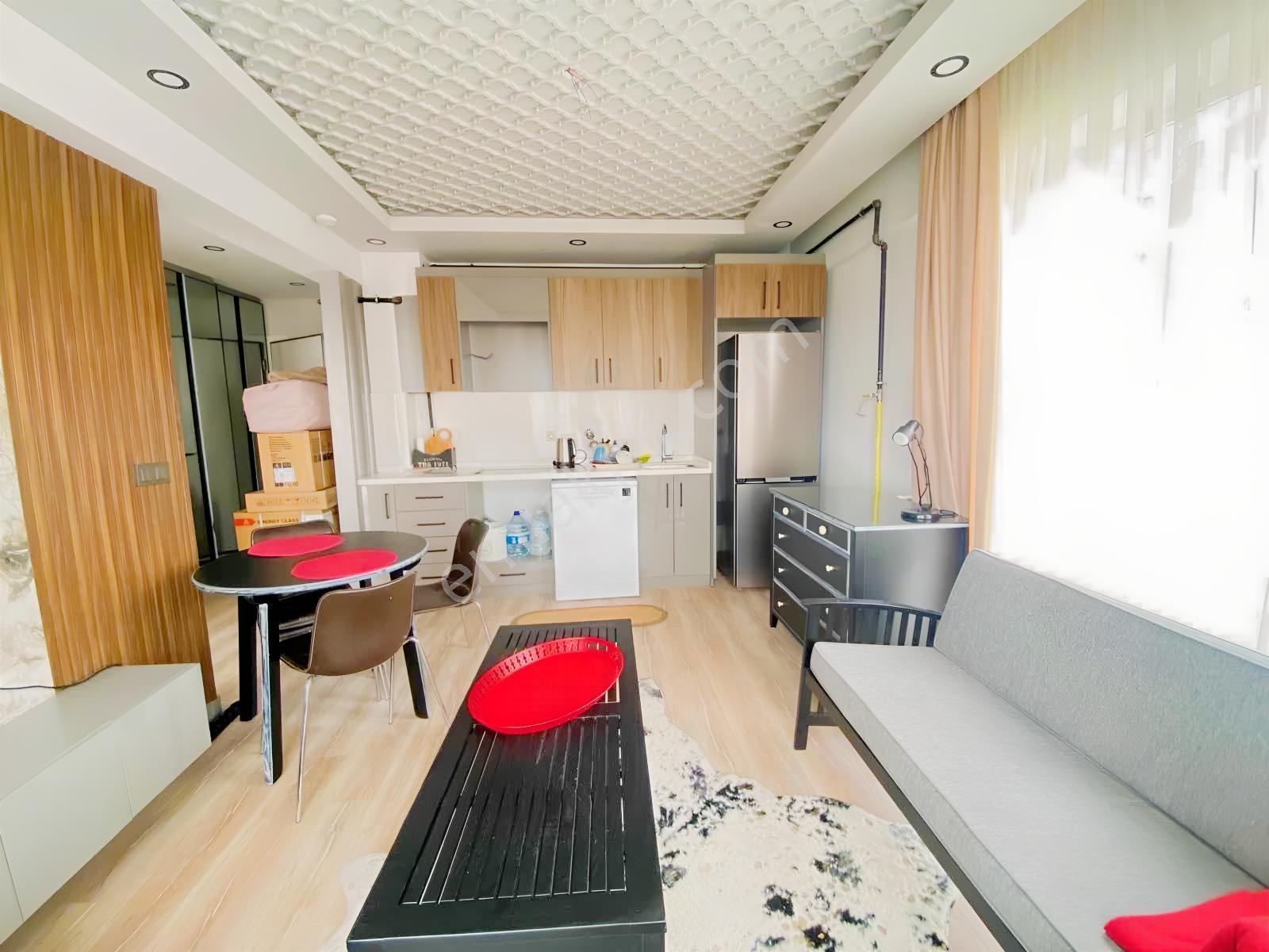 Alaçatıdan İncekte Ara Katta Eşyalı Kiralık 2+1 - Görsel 38