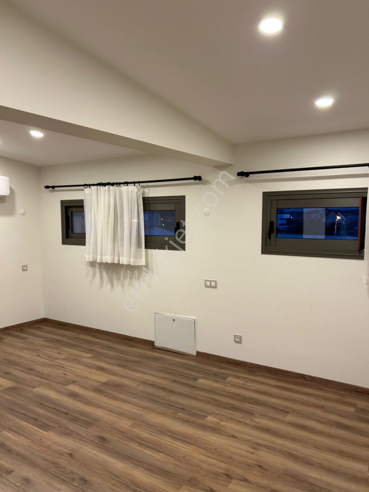 Urla İçmeler Mh Kiralık Tam Müstakil 4+1 Villa - Görsel 26