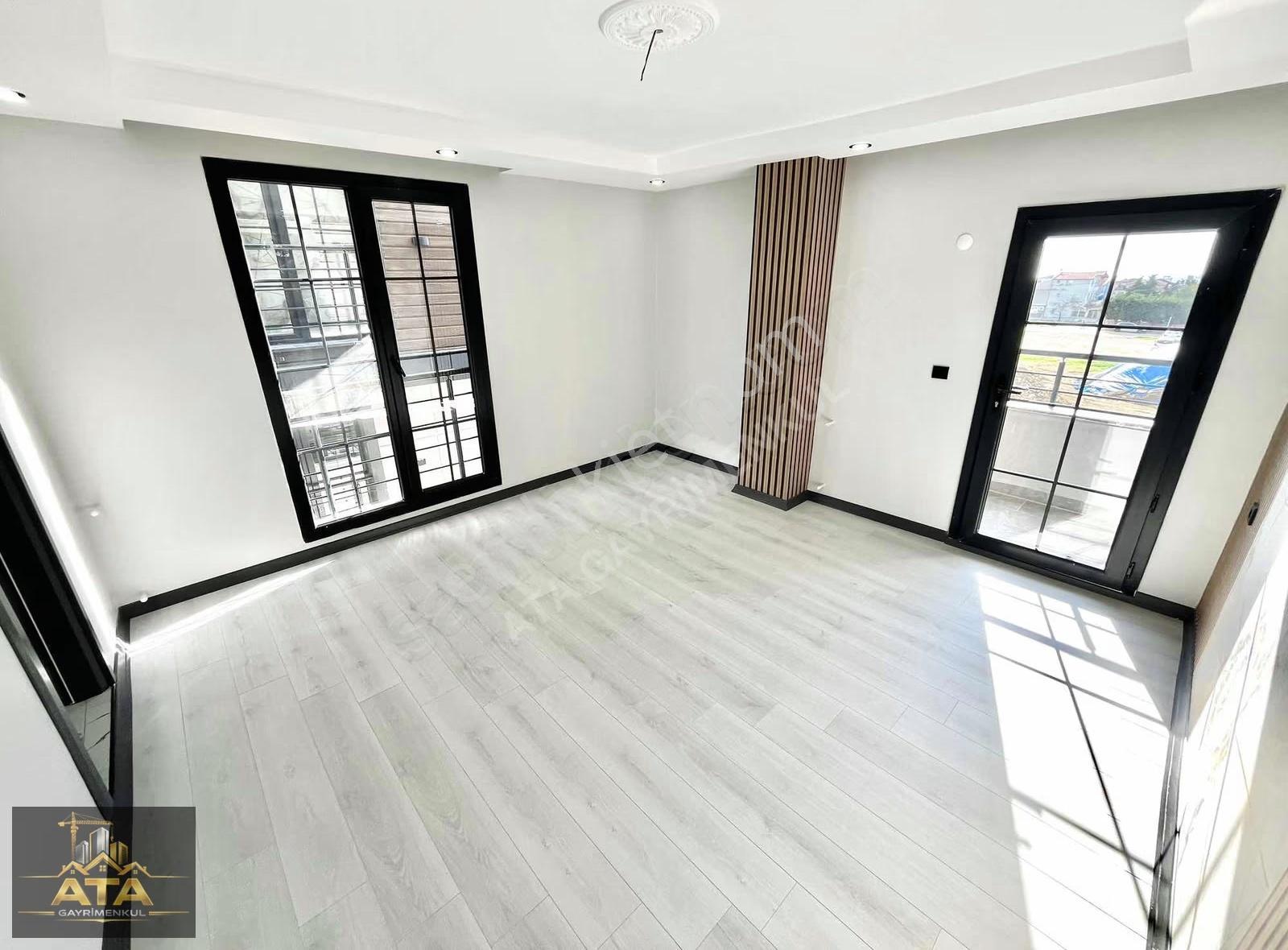 ┏ ┛bulvar Caddesinde┏ ┛yeniçiftlik'in Kalbinde Müstakil Villa..! - Görsel 24