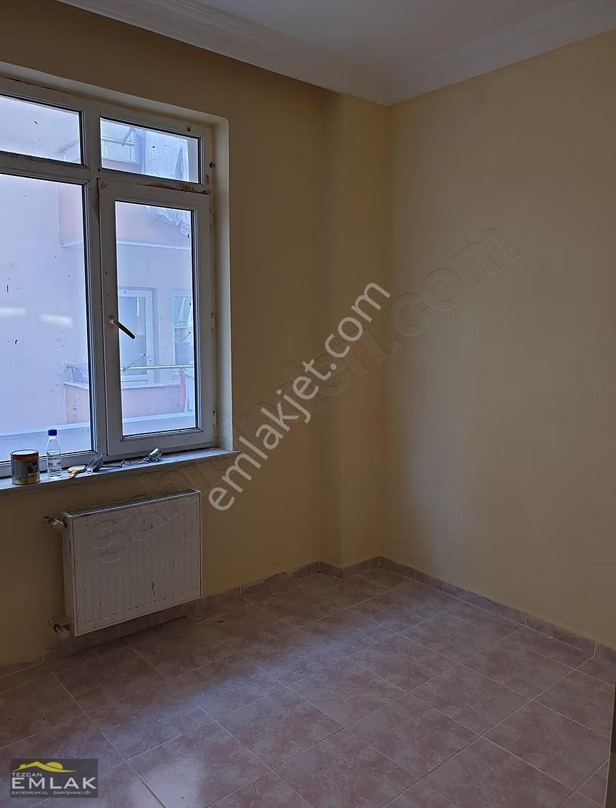 Çanakkale Esenler Mahallesi Şehitler Cami Arkasında 3+1 - Görsel 23