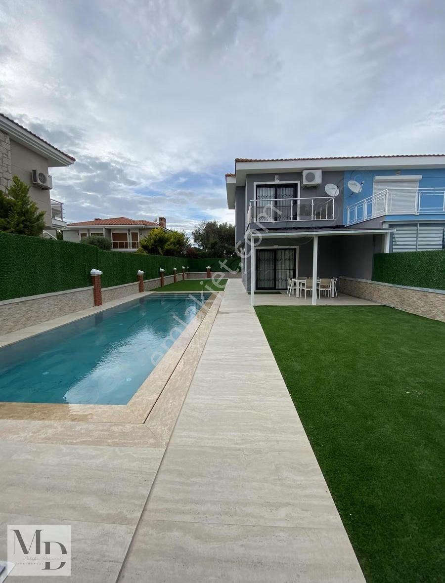 Alaçatıda Merkezi Konumda Özel Havuzlu Müstakil Villa - Görsel 8