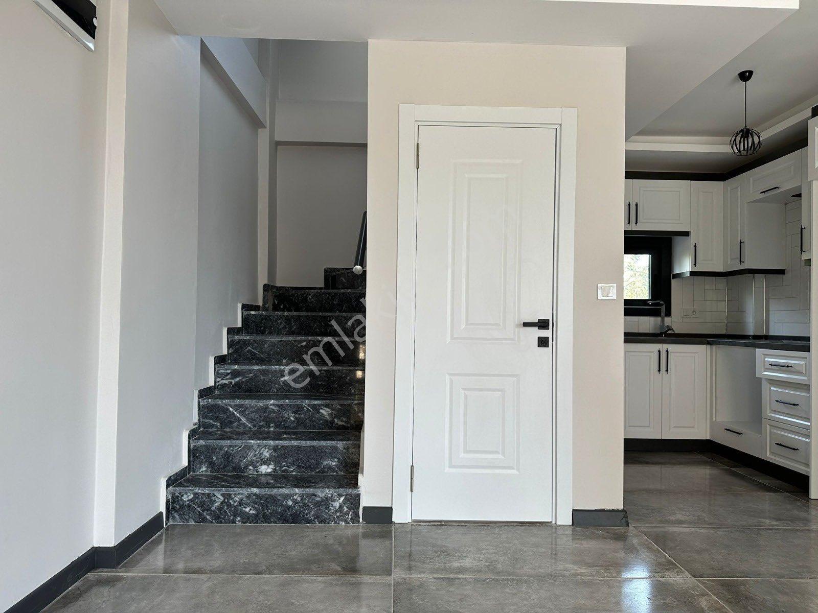 Seferihisar Doğanbeyde 2+1 Denize Yakın Satılık Villa Uygun Fiyat Fırsatı - Görsel 13