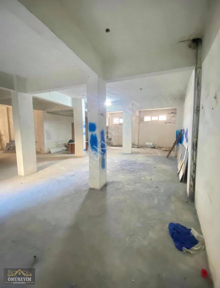 Paşabayır Mahallesinde 260 M2 Kullanım Alanı Dükkan/depo