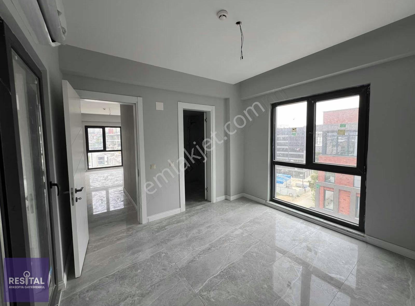 Odunlukta Prestijli Binada Kiralık Lüks 1+1 Ofis ( Sıfır ) - Görsel 12