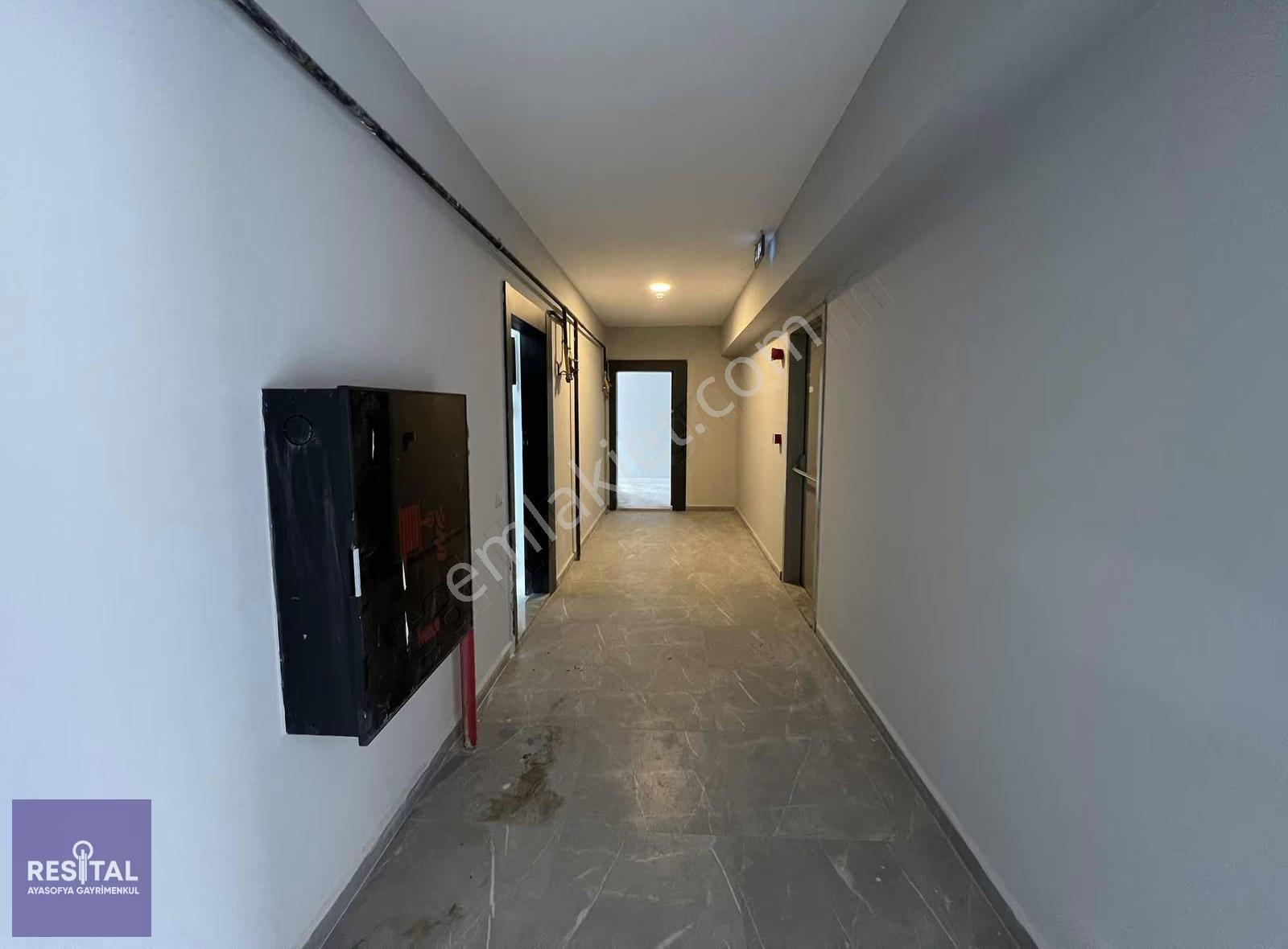 Odunlukta Prestijli Binada Kiralık Lüks 1+1 Ofis ( Sıfır ) - Görsel 2