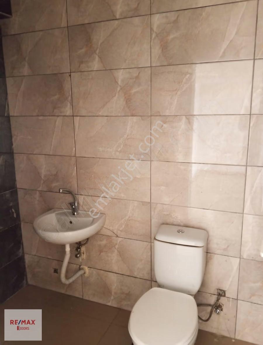Kepez Habibler Mahallesi'nde Cadde Üzeri 3 Katlı Kiralık Dükkan - Görsel 9