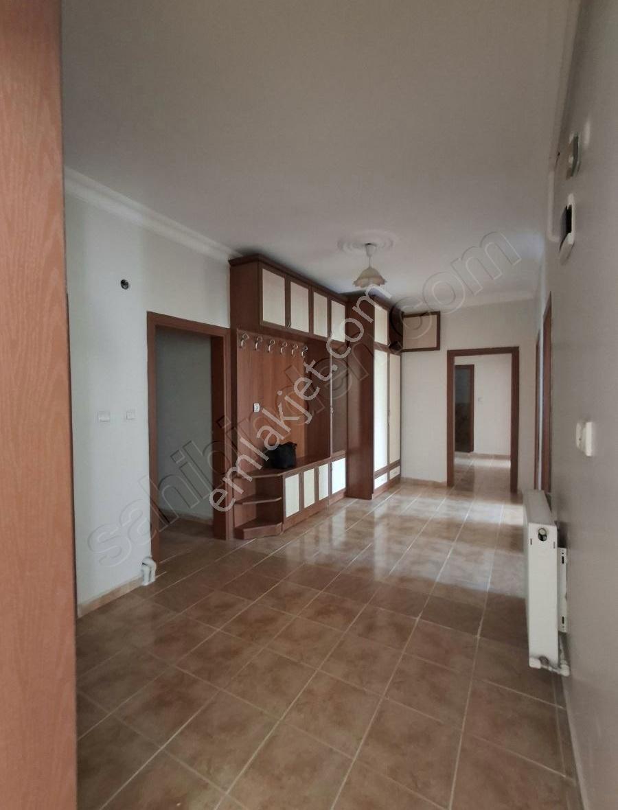 İkizler Gayrimenkul'den Paşaköşkünde Satılık 3+1 Yapılı Daire... - Görsel 4