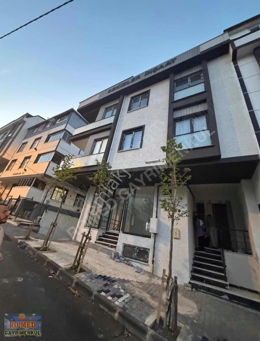 Arnavutköy Taşoluk'ta Kiralık 160m2 3+2 Dublex - Görsel 14