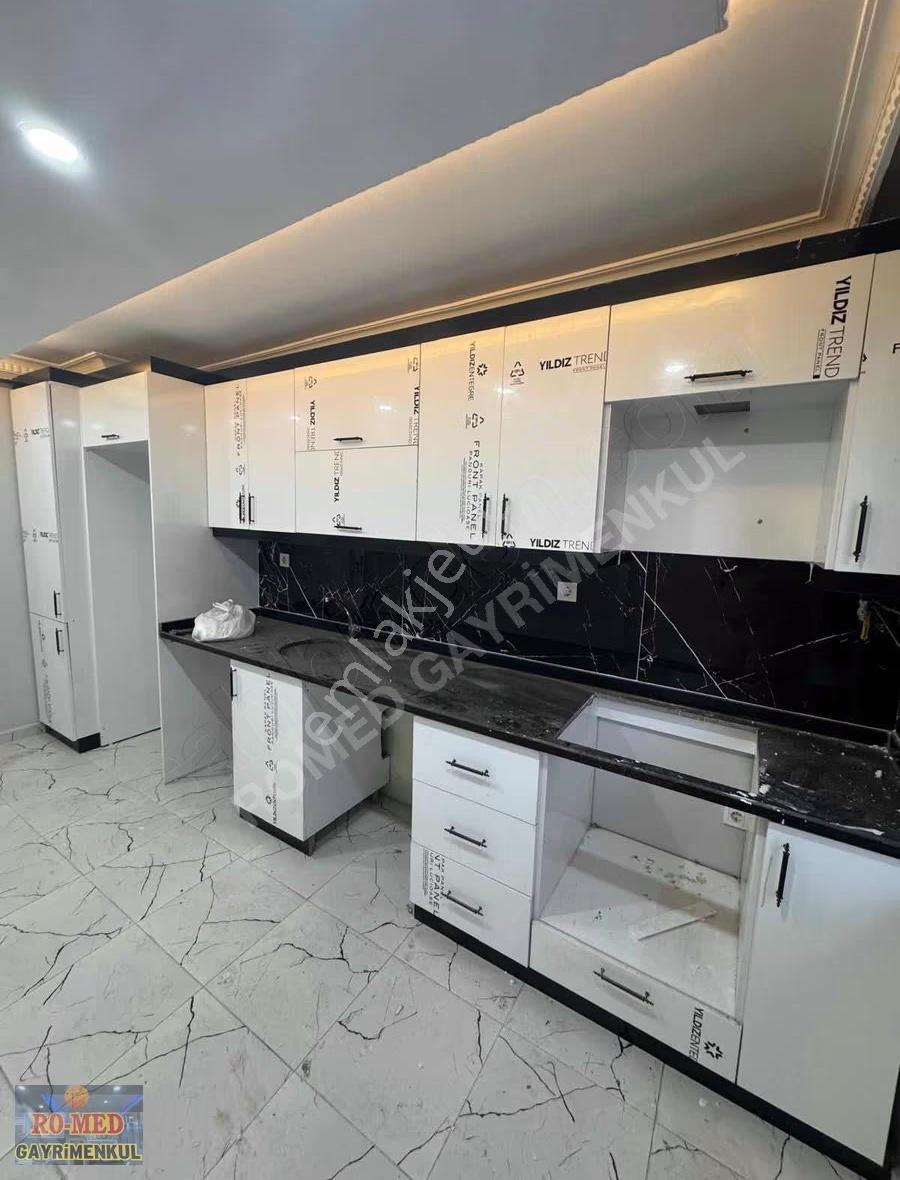 Arnavutköy Taşoluk'ta Kiralık 160m2 3+2 Dublex - Görsel 23