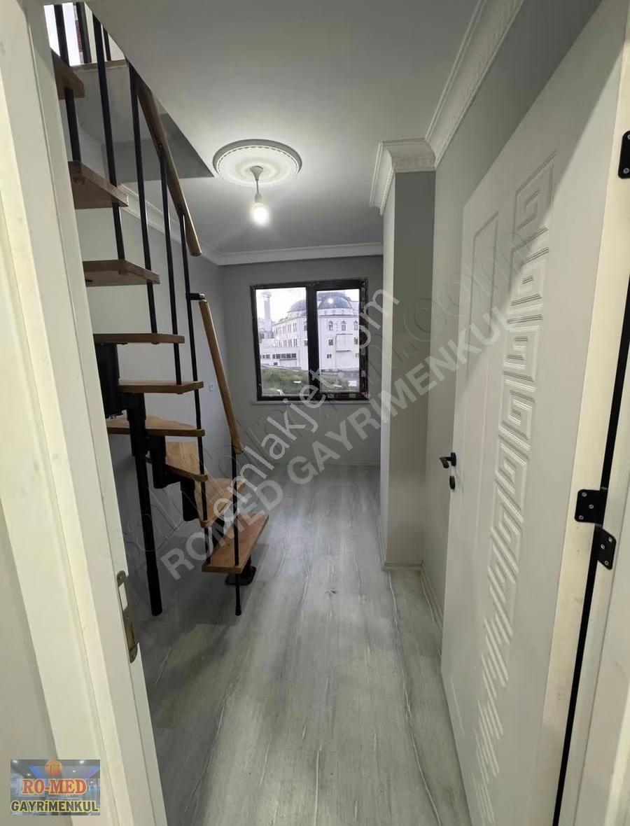 Arnavutköy Taşoluk'ta Kiralık 160m2 3+2 Dublex - Görsel 13