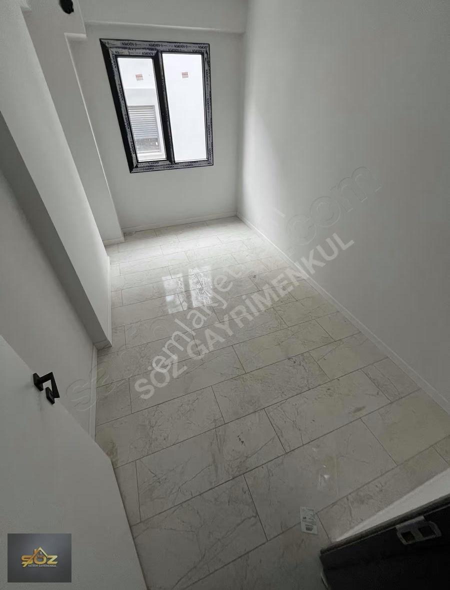 Reşatbey Mahallesinde Kiralık 2+0 Daire - Görsel 4