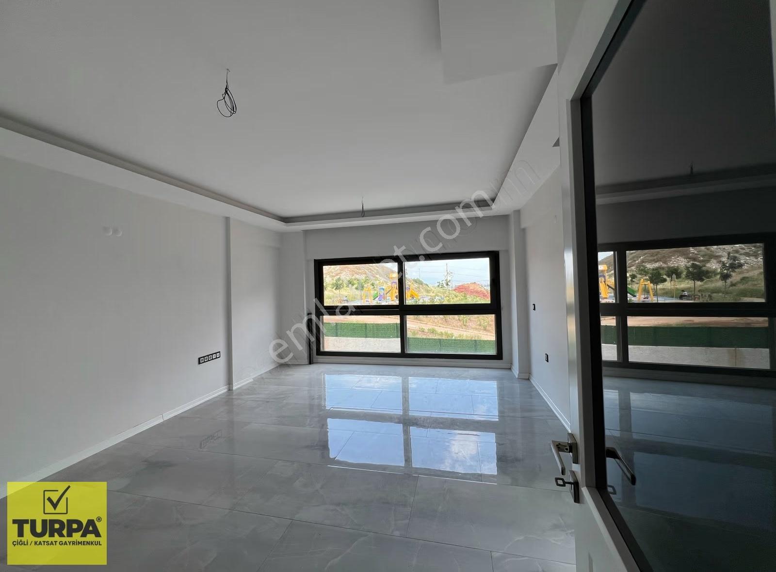 Menemen Koyunderede Satılık 3+1 Kullanışlı Ferah Daire - Görsel 3