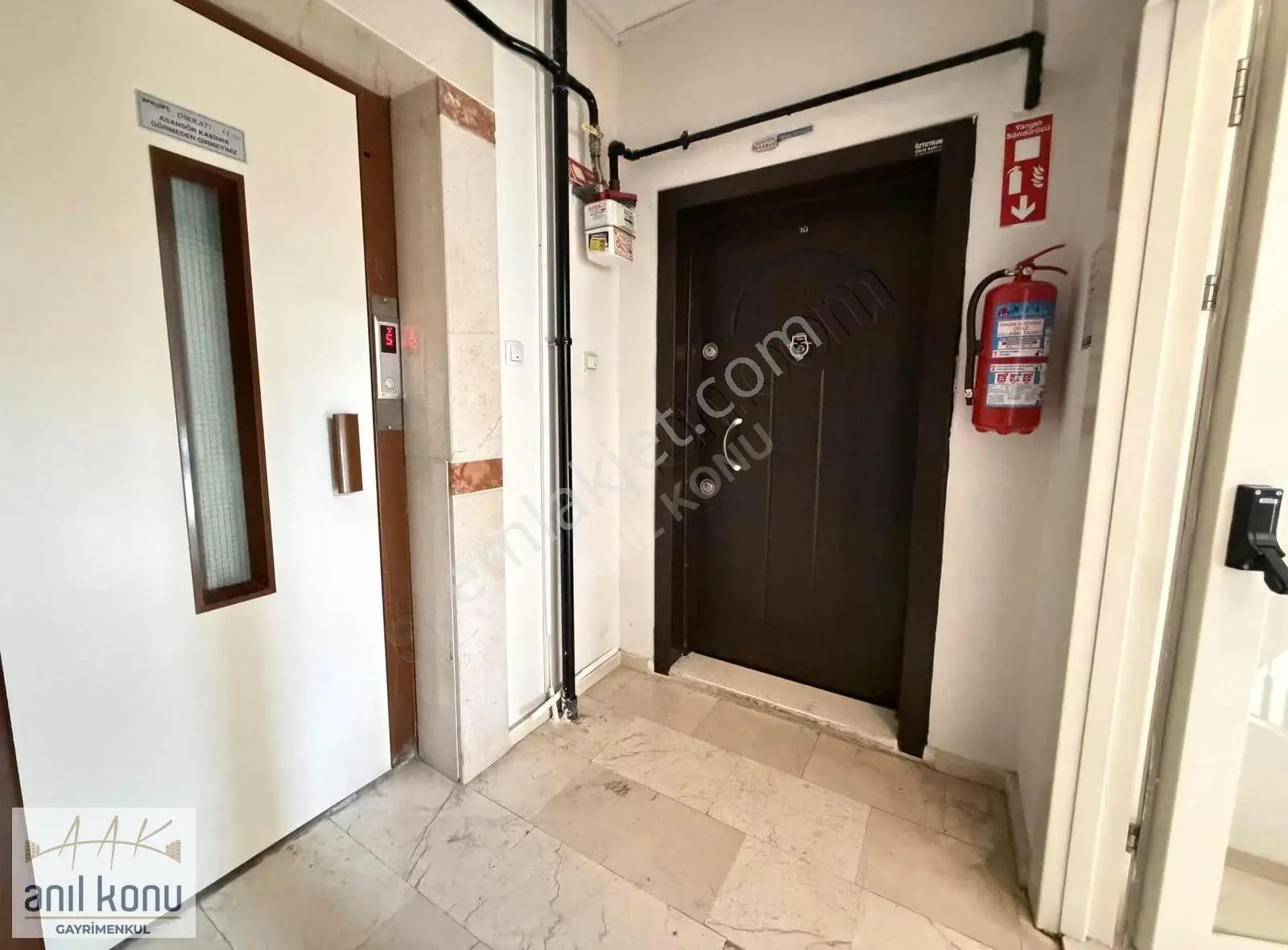 Anıl Konu'dan Beril Sitesinde 3+1 Eşyasız Kiralık Daire - Görsel 2