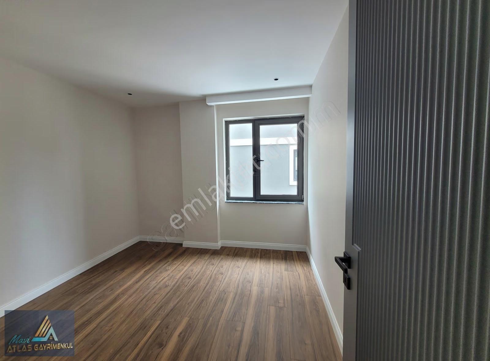 Mavi Atlas'tan Körfez Marina Da Kiralık 2+0 Ofisler - Görsel 22