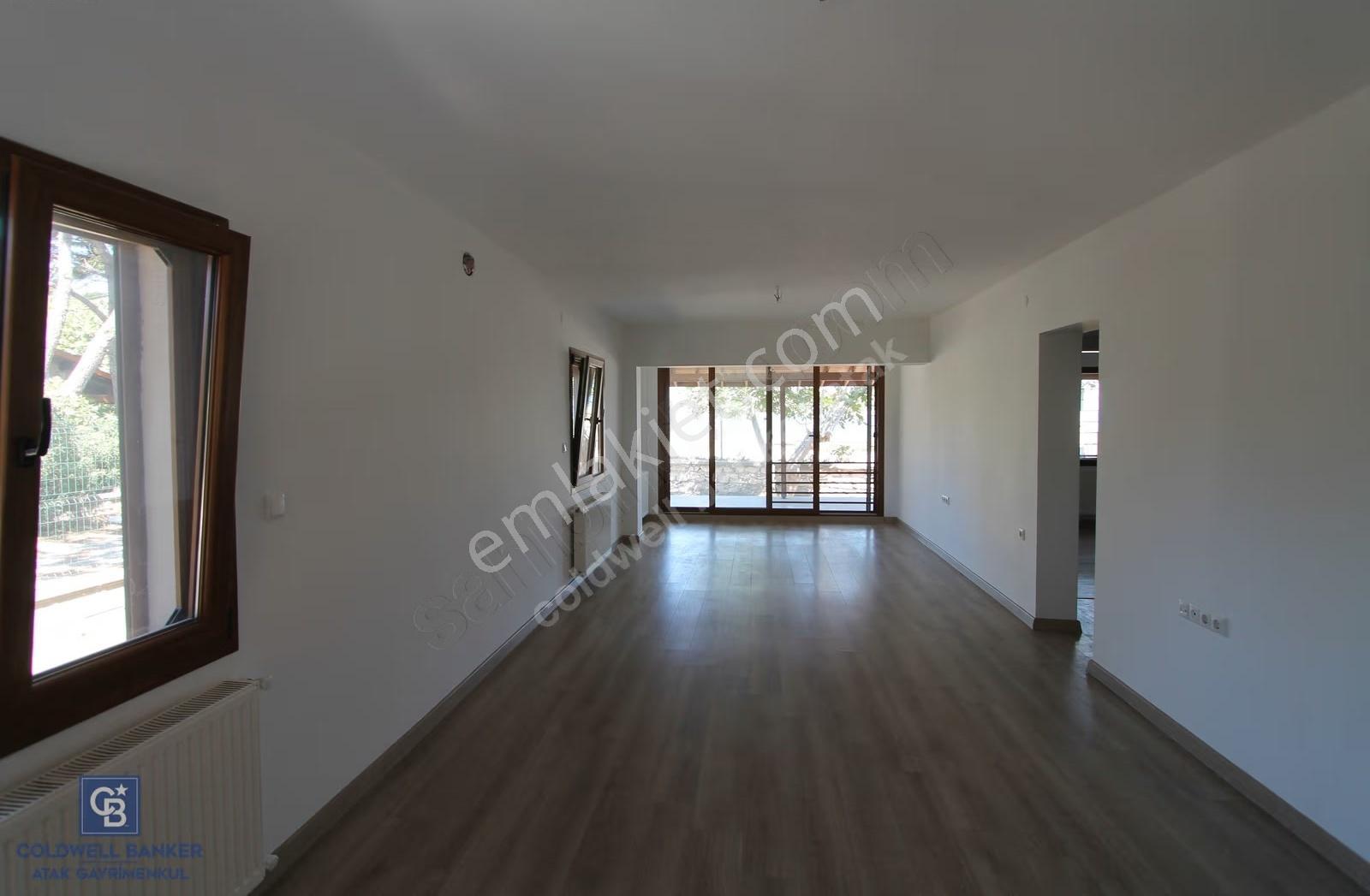 Urlada Deniz Manzaralı Kiralık Bahçeli Müstakil Ev - Görsel 11