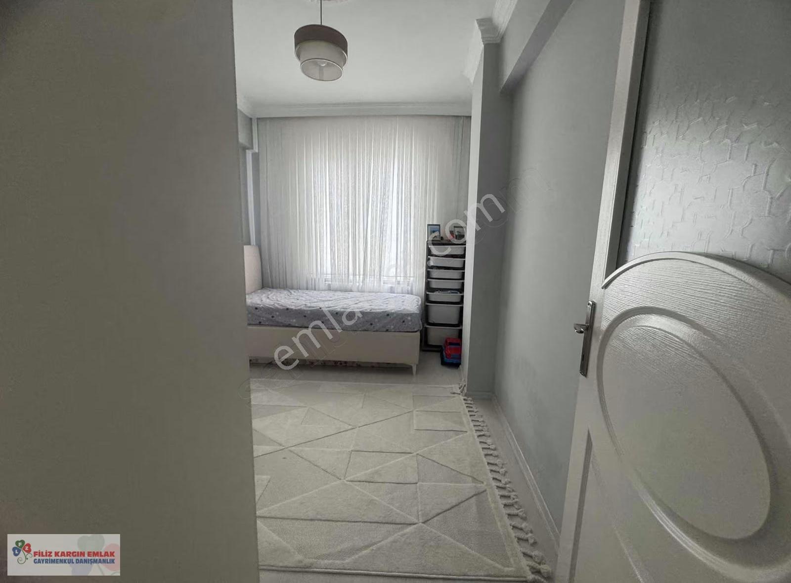 Filiz Emlaktan Bağcılar Yavuz Selim Mah.3+1 125m2 Satılık Daire - Görsel 3