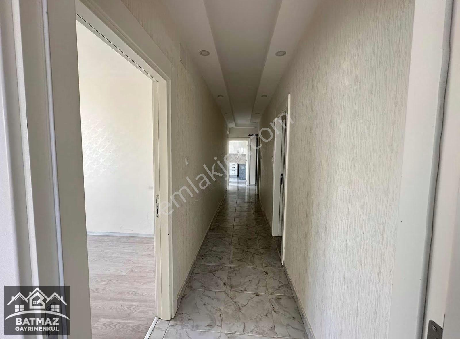 Batmaz'dan Beykent 1.etap'da ( Çift Balkonlu ) Satılık Daire - Görsel 2