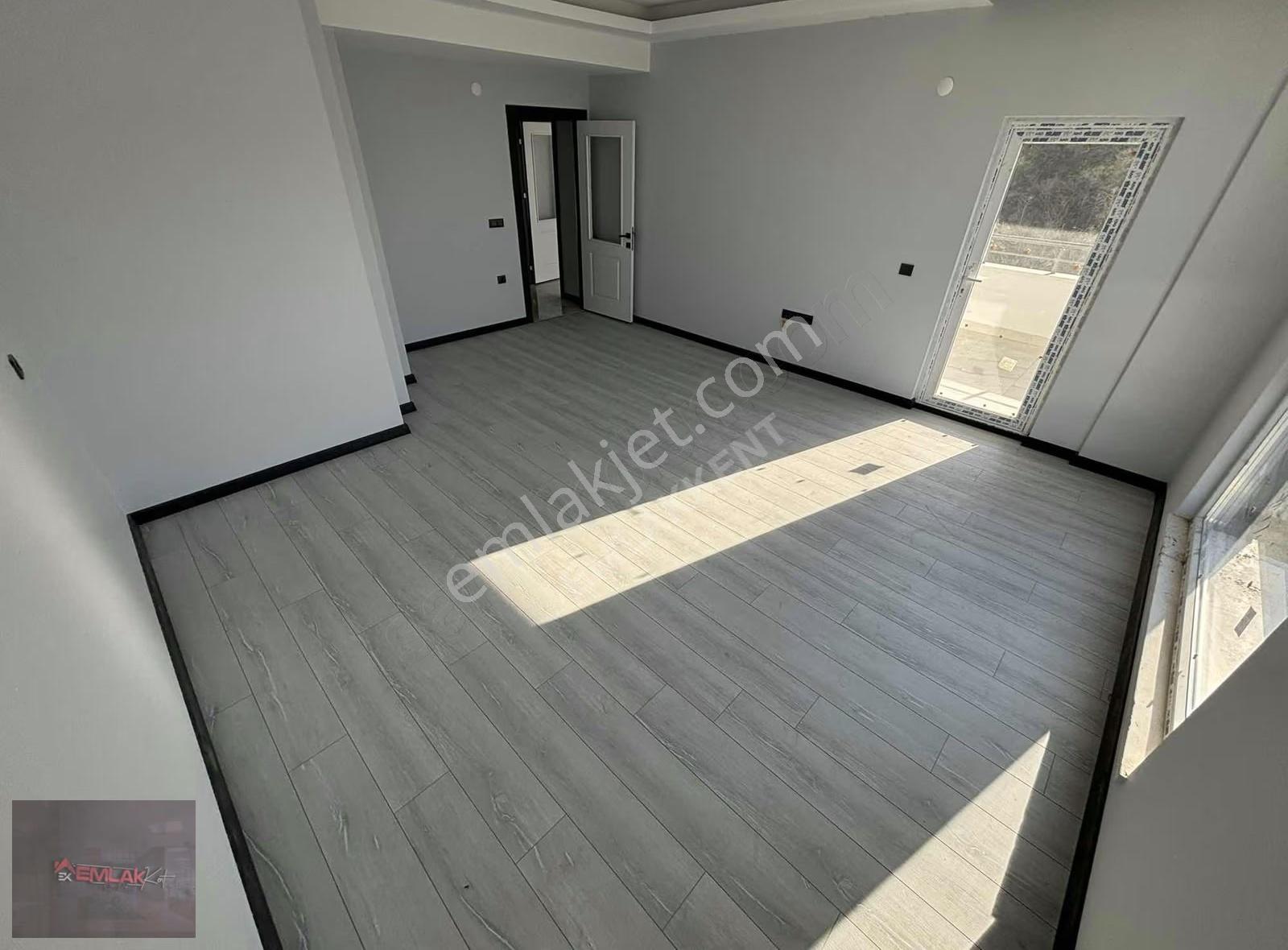 Emlakkent'den Satılık Sıfır İskanlı 2+1 Lüks Daire - Görsel 24