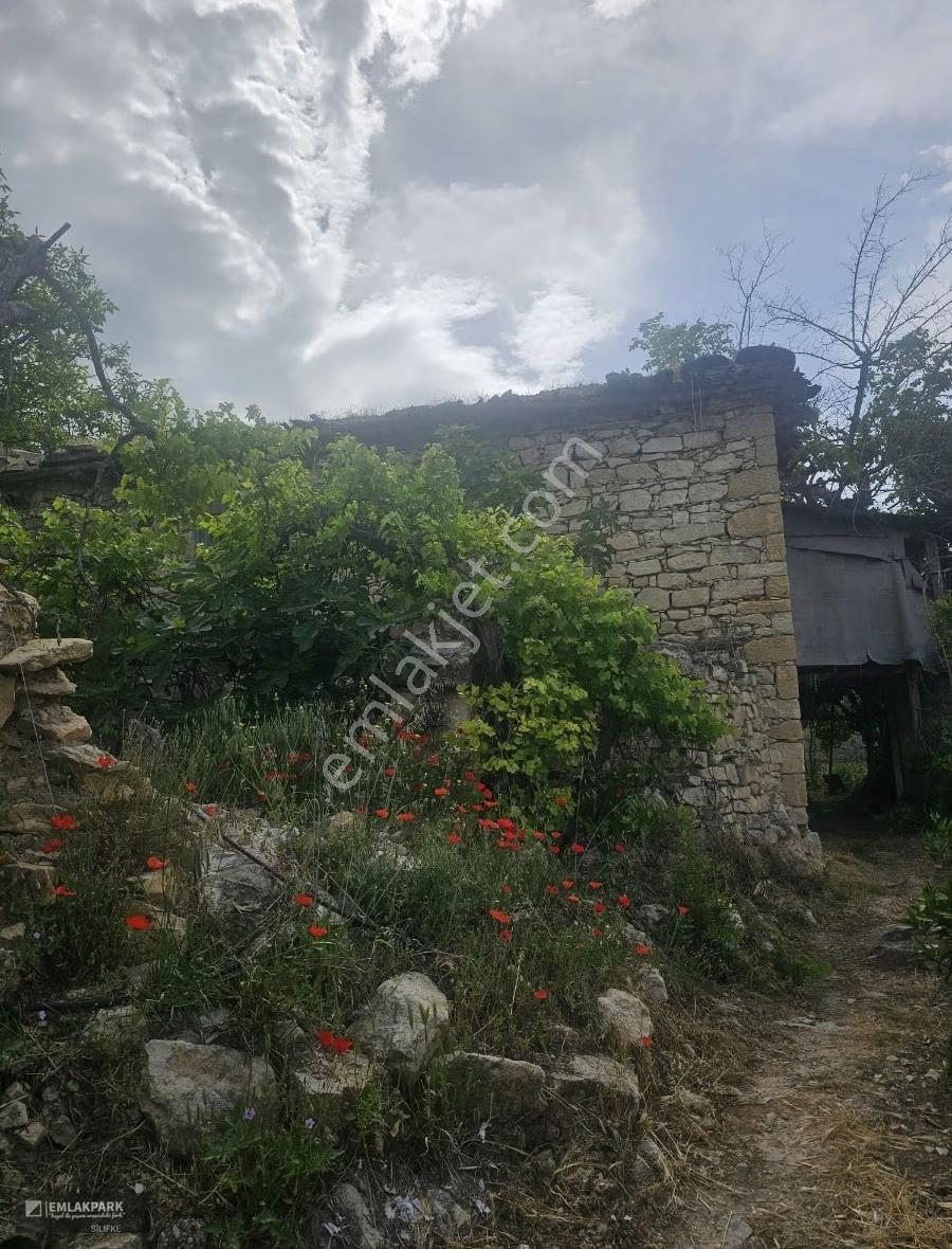 Emlakpark'tan Kargıcak Köyünde Kargır Ev Gecen 3 Ayrı Tapu - Görsel 4