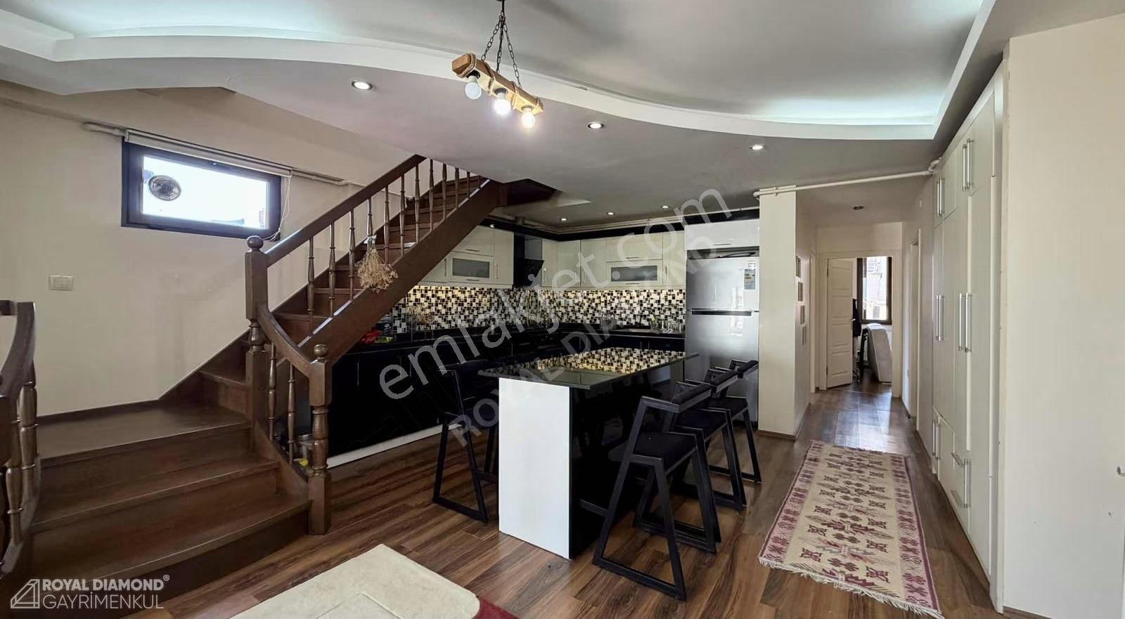 Atakum'da Merkezi Konumda Kiralık Lüks Geniş 4+2 Dubleks Daire - Görsel 25