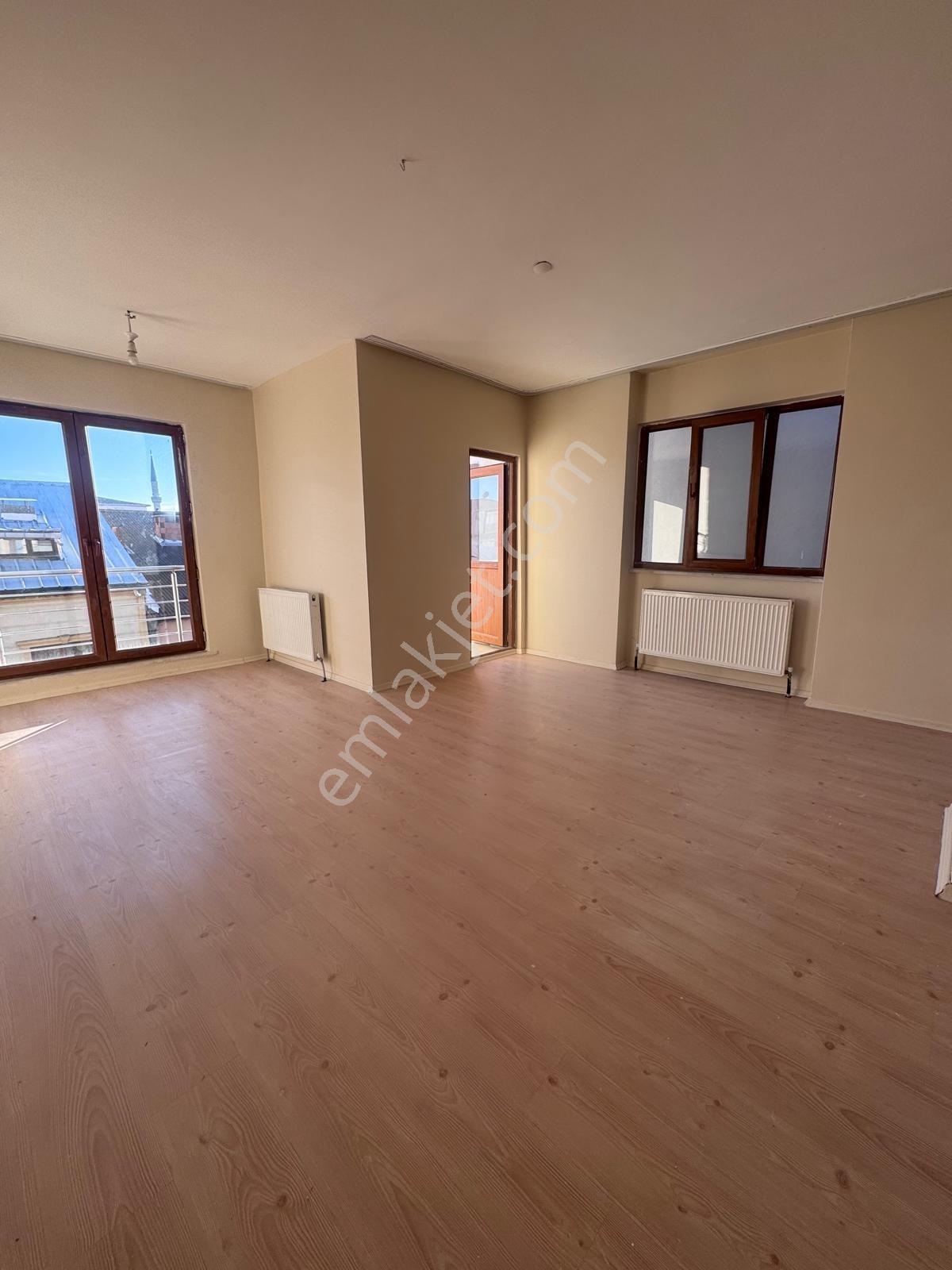 Arnavutköy Karlıbayır Da Belediye Karşısı Kiralık Dubleks Daire - Görsel 5