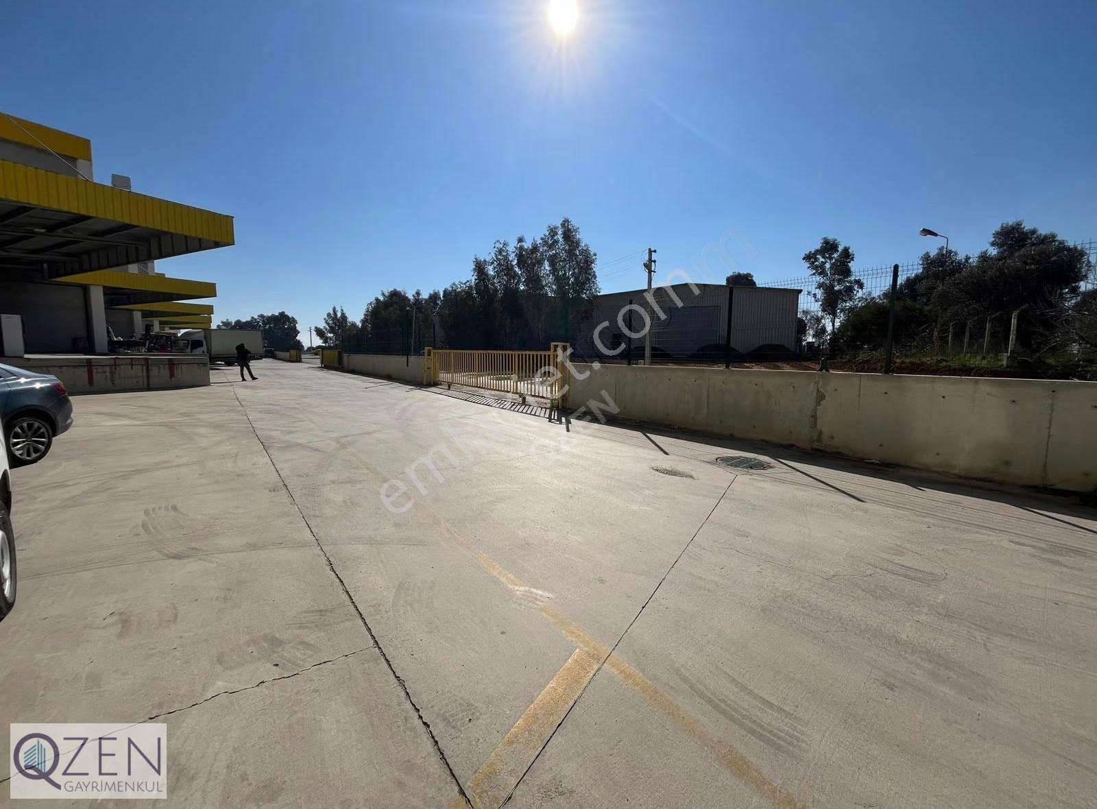 Q'zen Den İzdep 2'de 333 M2 Güvenlikli Site İçerisinde Depo - Görsel 23