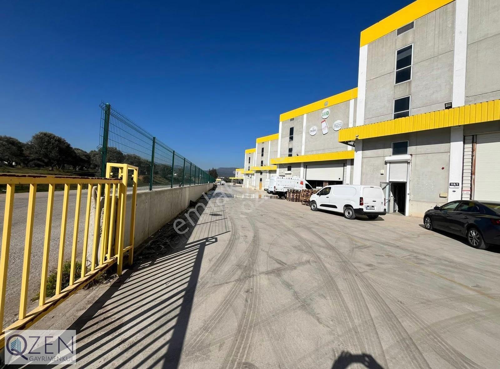 Q'zen Den İzdep 2'de 333 M2 Güvenlikli Site İçerisinde Depo - Görsel 9