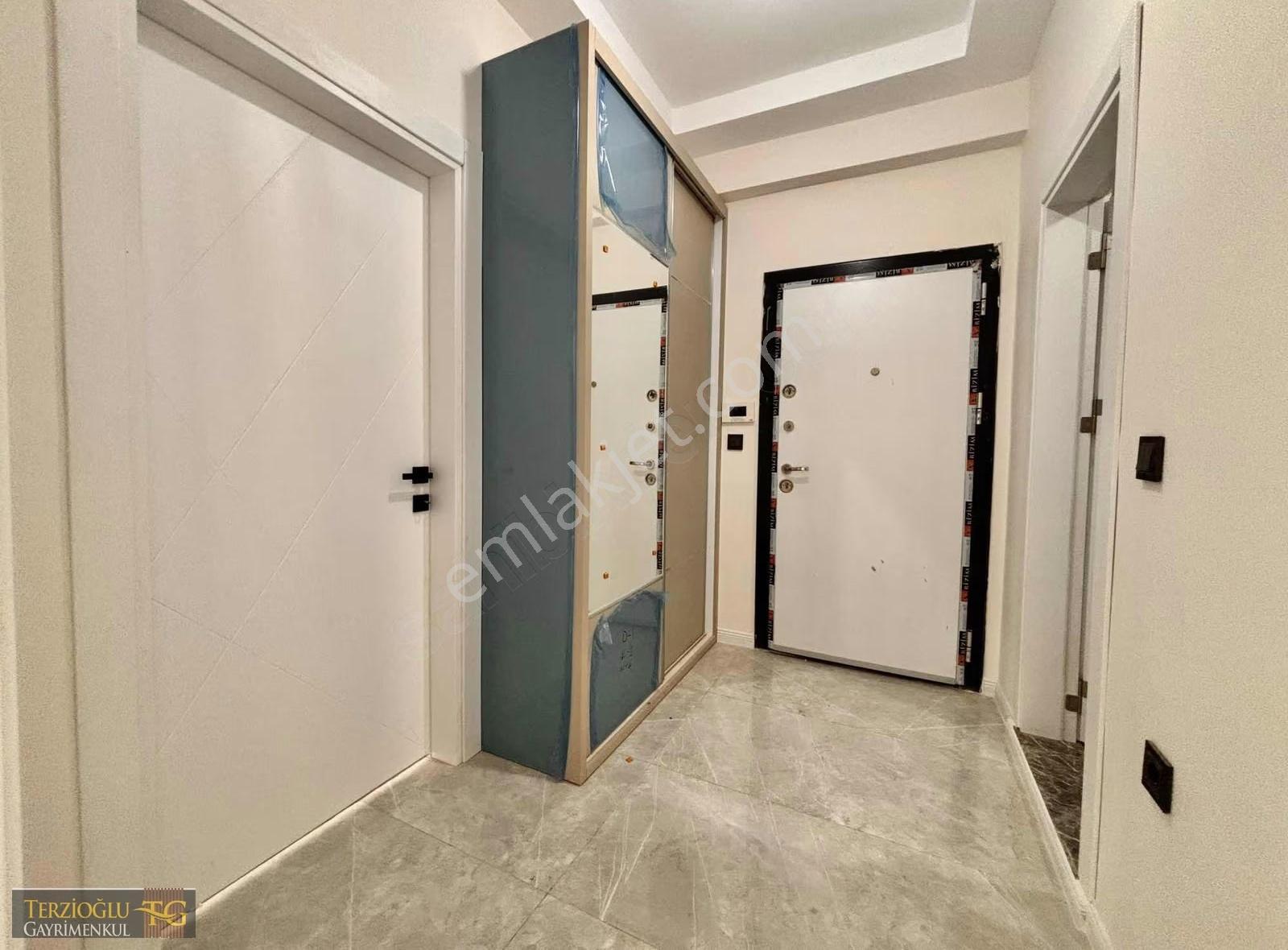 Terzioğlu'ndan Havuzlu Kapalı Otoparklı Geniş 1+1 Daire - Görsel 19