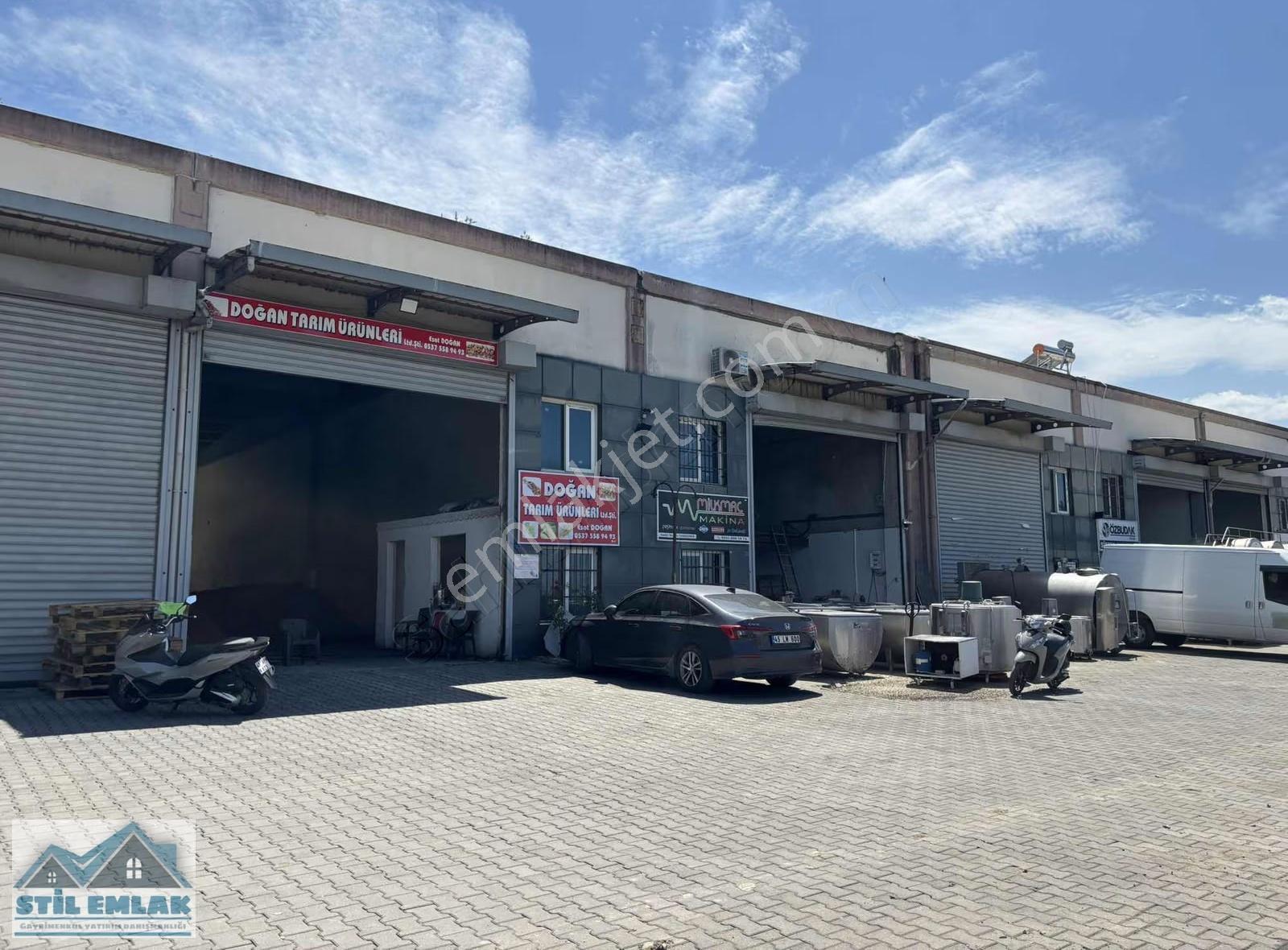 Salihli Tüccarlar Sitesi 350 M2 Satılık Dükkan - Görsel 22