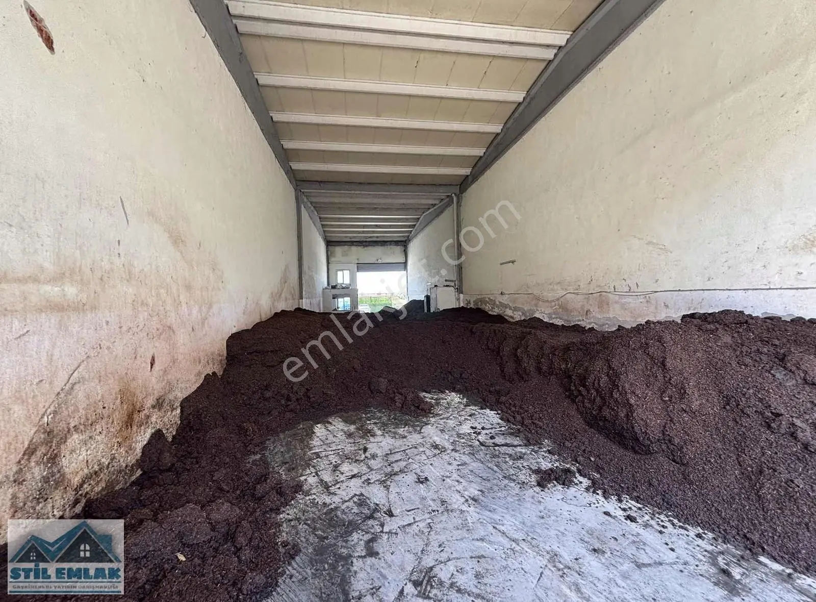 Salihli Tüccarlar Sitesi 350 M2 Satılık Dükkan - Görsel 3