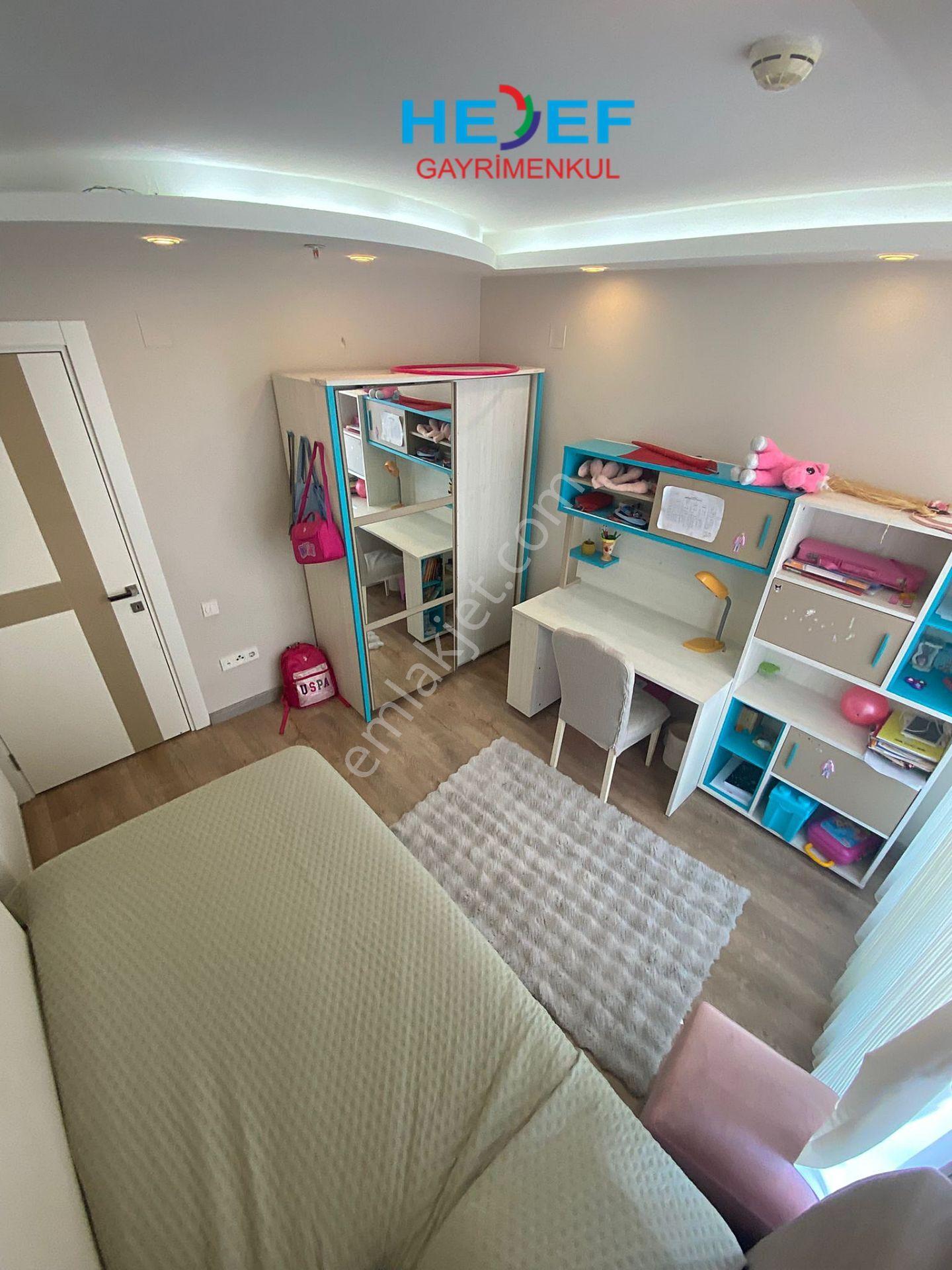 Hedef'ten Üniversite Caddesinde Cepheleri Açık Masrfasız 3+1 - Görsel 19
