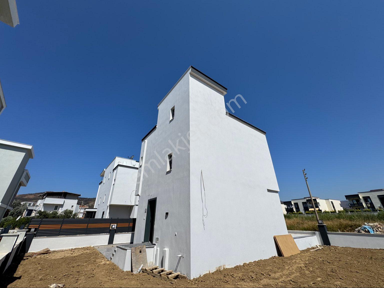 Seferihisar Doğanbey De Satılık 260 M2 İçinde 2+1 Müstakil Villa - Görsel 12